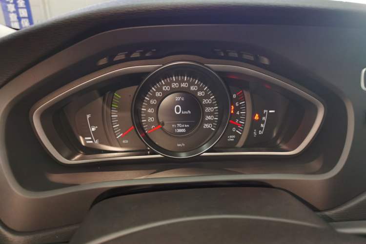 Used Volvo V40 2016 T3 Zhiyi Edition Instrument Cluster