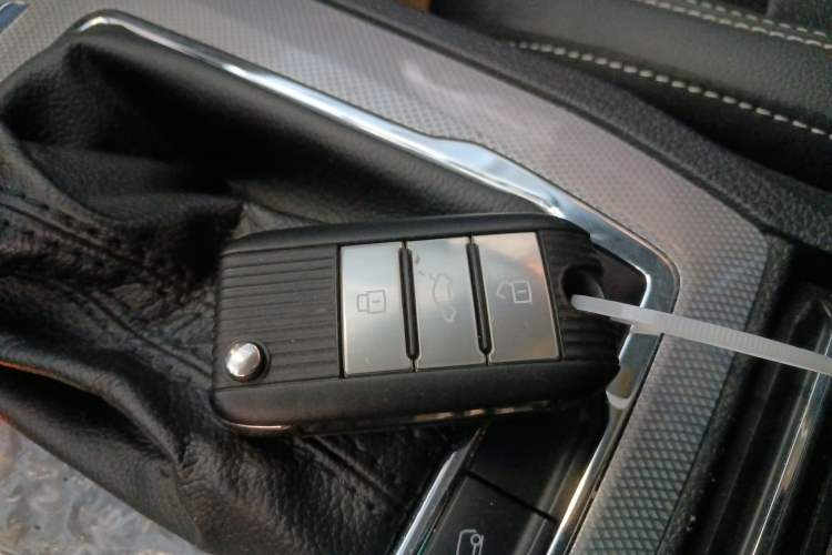 Used Roewe RX5 2020 20T Automatic 4G Connected Million Edition