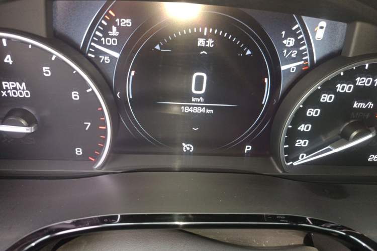 Used Cadillac XT5 2018 25T Luxury Model