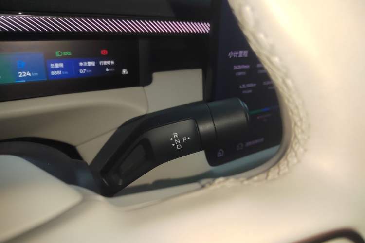 Used Lynk & Co 900 2025 2.0T Ultra