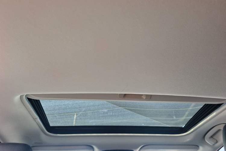 Used Toyota Camry 2024 Dual-Motor 2.0 HGVP Luxury Edition
