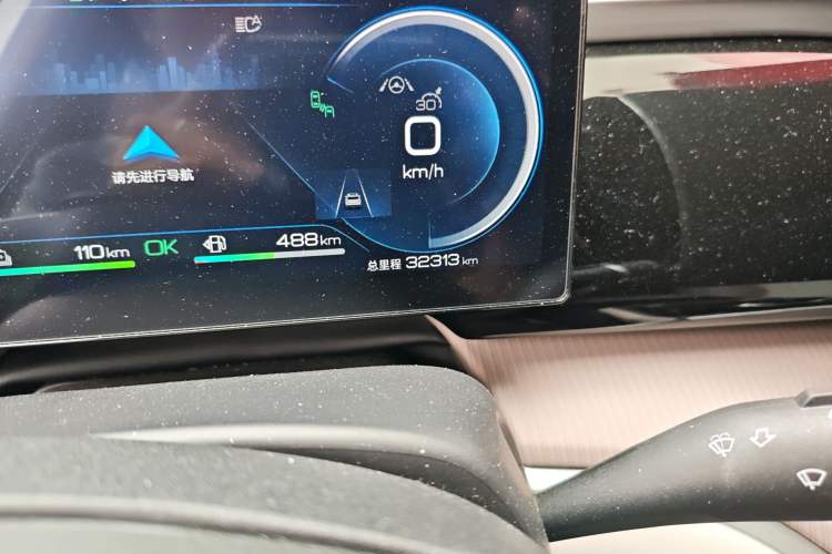 Used BYD Song Pro New Energy 2023 Champion Edition DM-i 110KM Excellence Model Odometer Close Up