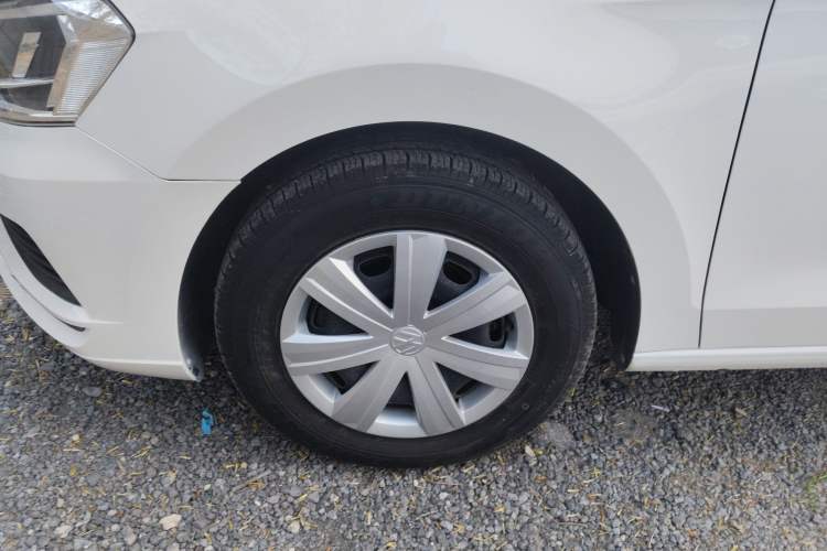 Used Volkswagen Jetta 2017 1.5L Manual Fashion Edition