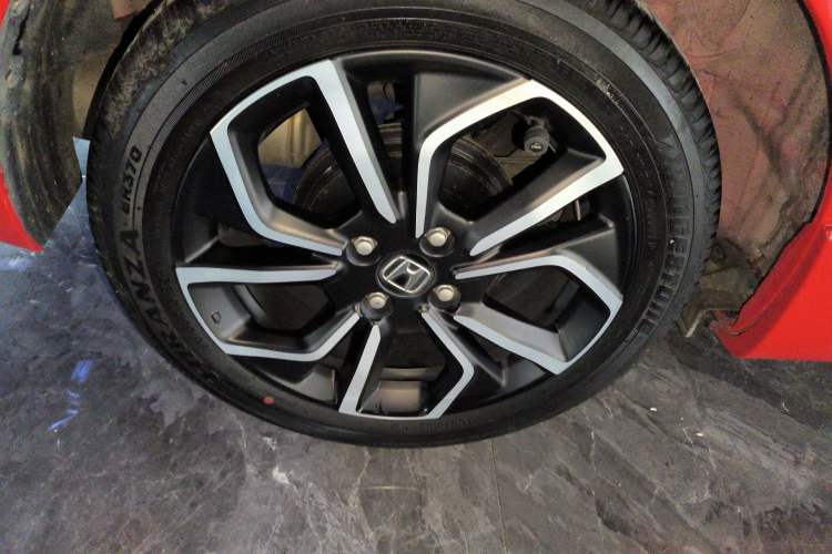 Used Honda LIFE 2021 1.5L CVT SPO-SS Dynamic Edition Right Rear Wheel Hub