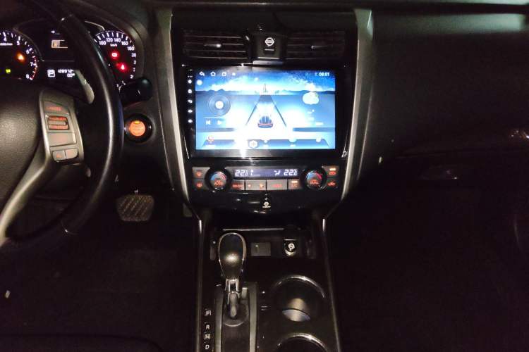 Used Nissan Teana 2013 2.5L XL Leading Edition Audio And AC Panel