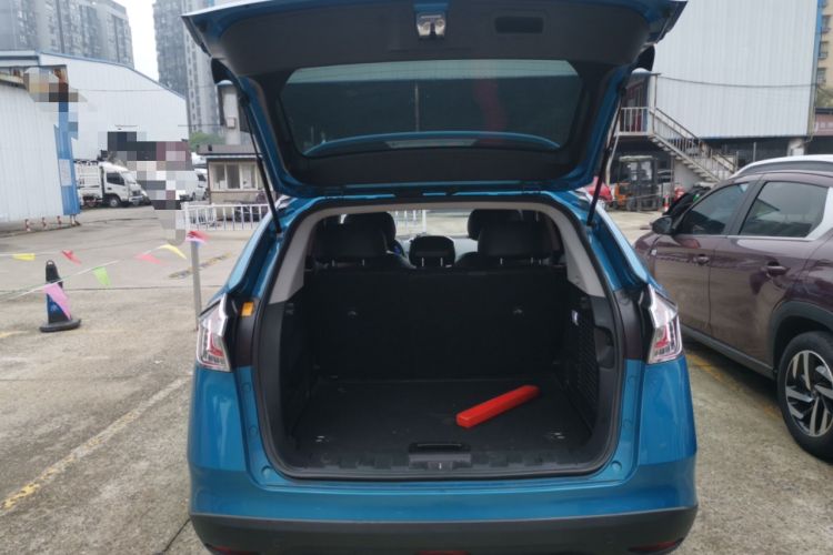 Used Luxgen U6 SUV 2017 1.8T Fashion-Upgraded Model Trunk