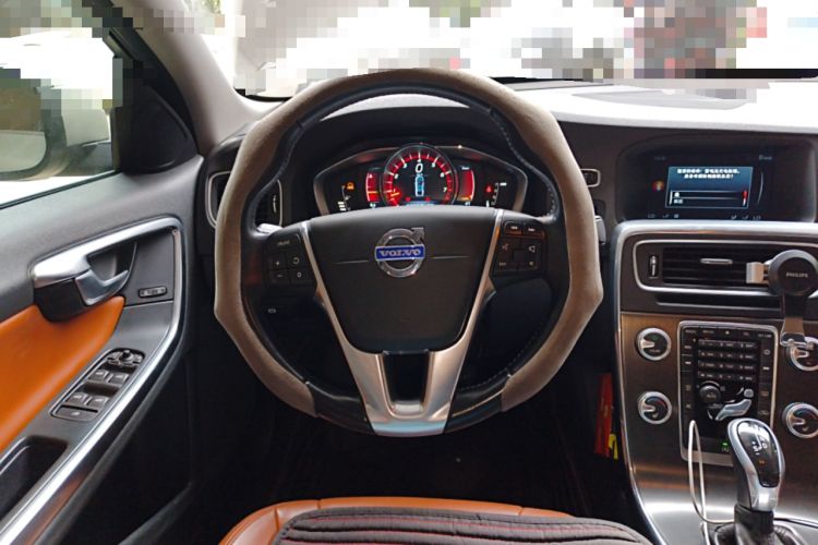 Used Volvo S60 2015 S60L T5 Intelligent Drive Edition Steering Wheel