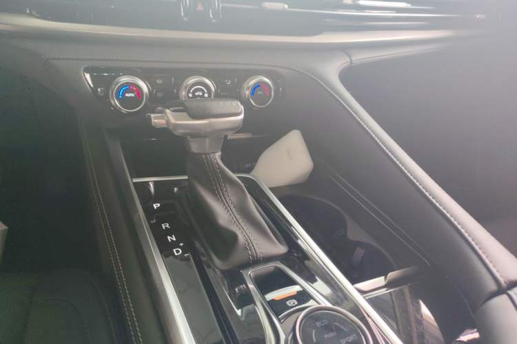 Used Changan CS95 2021 2.0T Two-Wheel Drive Luxury Version