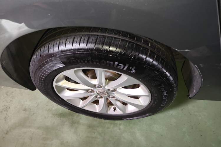 Used Buick GL8 2017 ES 28T Comfort Model China V Standard
