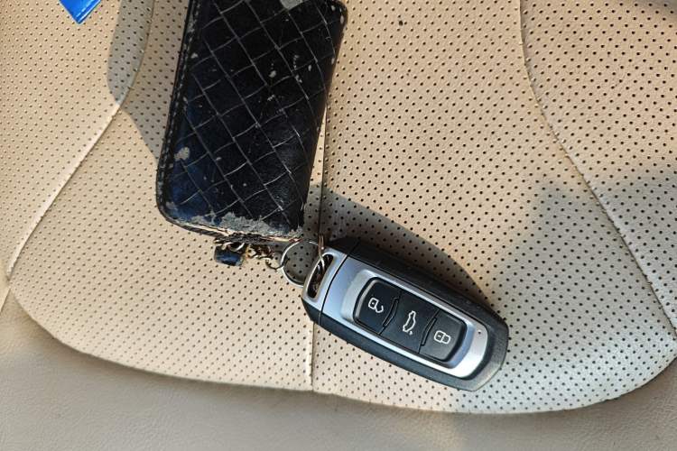 Used Geely Auto Emgrand 2017 Sedan Million Edition 1.5L Manual Luxury Model
