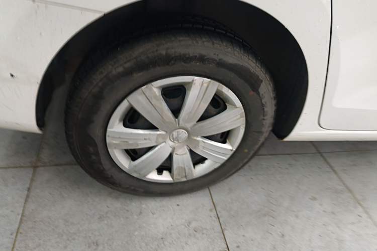 Used Volkswagen Jetta 2015 Value Edition 1.6L Automatic Fashion Version
