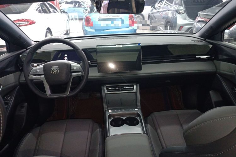 Used BYD Qin L 2025 EV 470KM Leading Edition Center Console