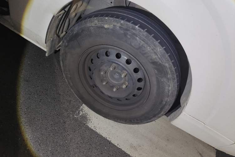 Used Foton Scenic G7 2016 2.0L Commercial Version Short Wheelbase Flat Roof 4Q20M