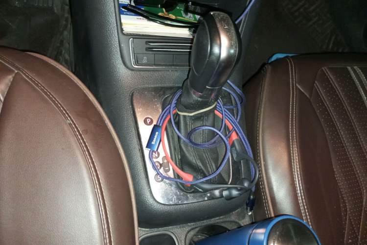 Used Volkswagen Tiguan 2015 1.8TSI Automatic Two-Wheel Drive Comfort Edition Gear Lever