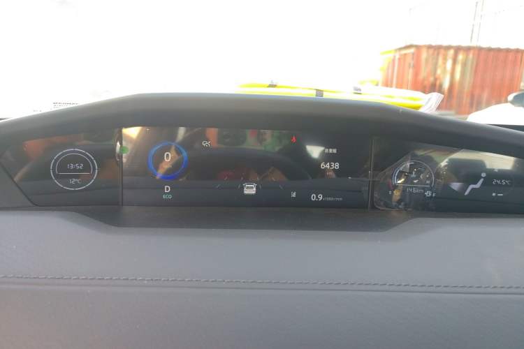 Used Changan UNI-V 2024 1.5T Prestige Edition
