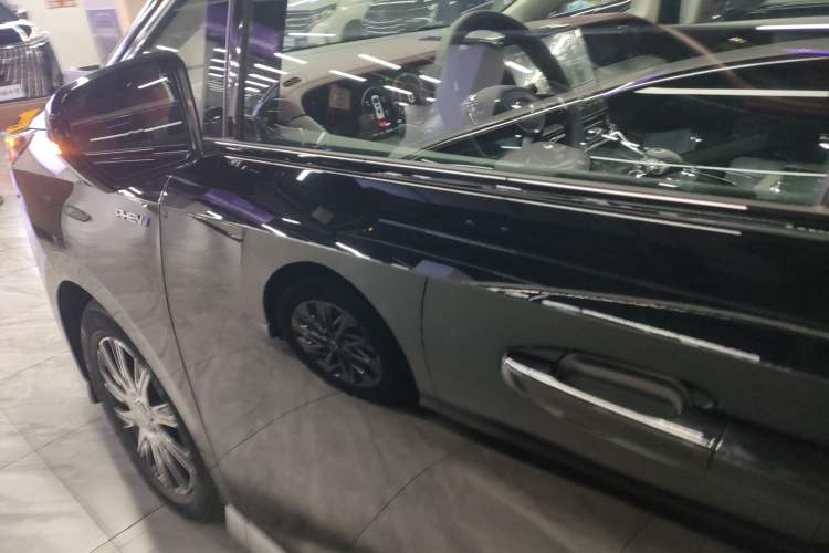 Used GAC Trumpchi E9 2025 E9 Superfast Charging – Master Series