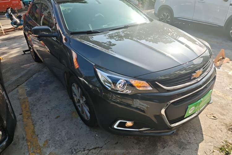 Used Chevrolet Malibu 2016 2.0L Automatic Luxury Edition Exterior 1