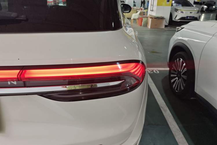 Used Lincoln Corsair 2024 2.0T Four-Wheel Drive Prestige Edition Exterior 3