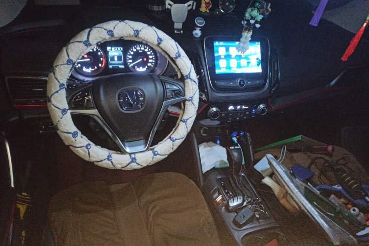 Used CHANGAN CS55 2017 1.5T Automatic Colorful Edition Center Console