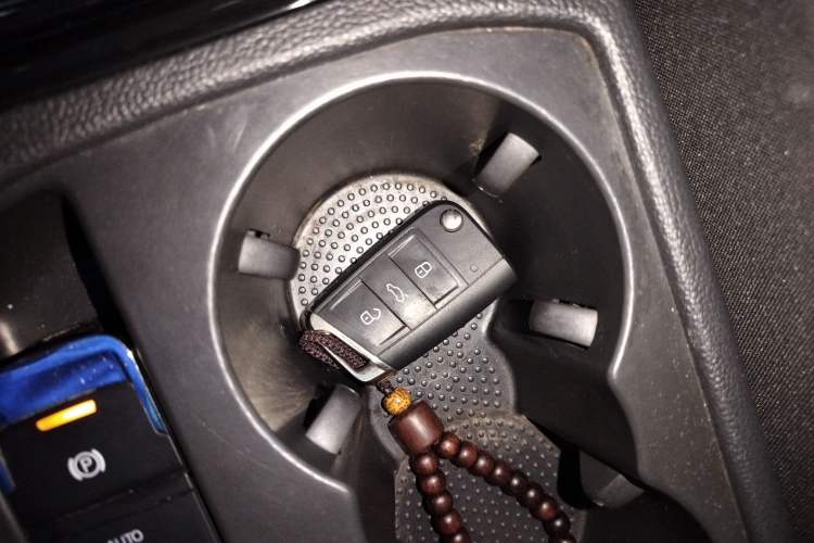 Used Volkswagen Touran 2018 Volkswagen Touran L 280TSI DSG Luxury Edition 7 Seats Vehicle Key