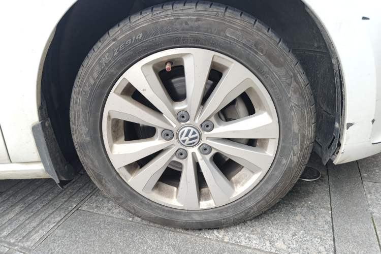 Used Volkswagen Golf Sportsvan 2016 230TSI Automatic Trend Edition
