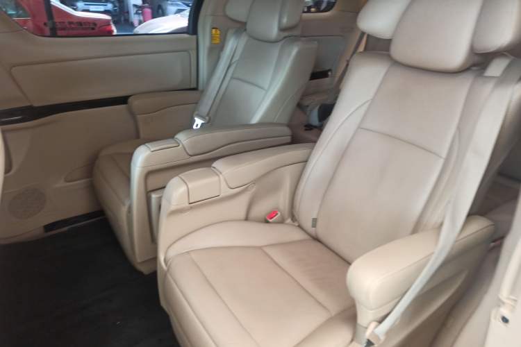 Used Toyota Alphard 2012 3.5L Luxury Edition