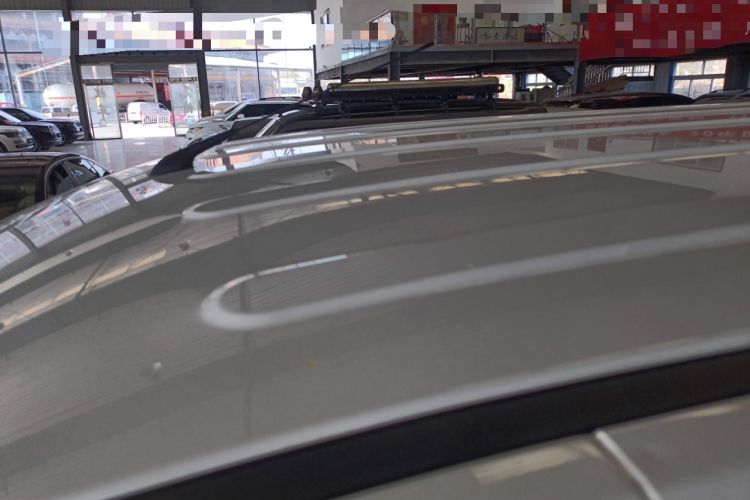 Used Wuling Yangguang 2024 300KM Comfort Version Passenger Van 75kW Roof