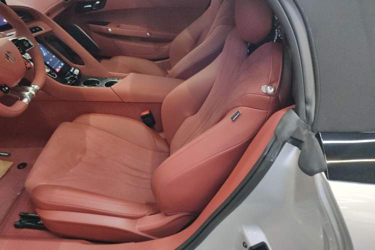 Used MG Cyberster 2024 520 km Legendary All-Wheel-Drive Version