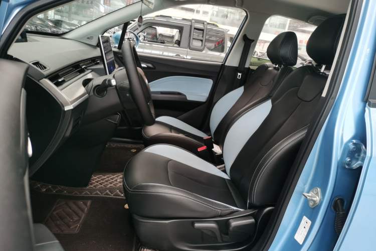 Used NETA V 2021 Long-Range Entertainment Edition Upgrade Model
