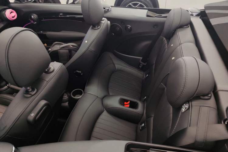 Used MINI 2023 Revised 2.0T COOPER S CABRIO Artist Left Rear Seat