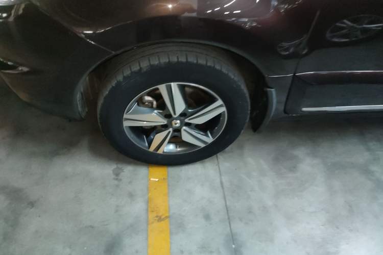 Used Renault Koleos 2014 2.0L Two-Wheel Drive Comfort Edition
