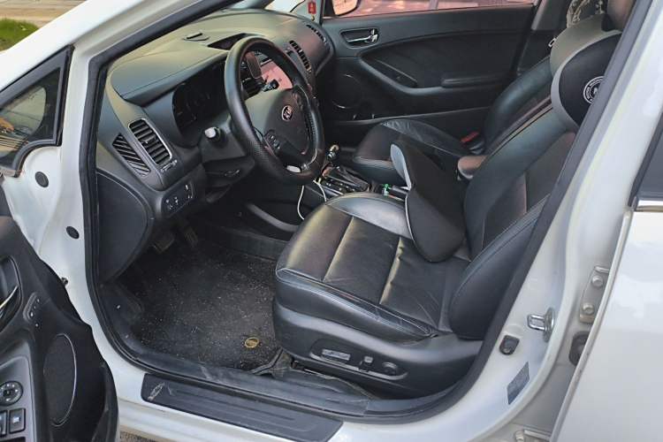 Used Kia K3 2016 1.6L Automatic GLS
