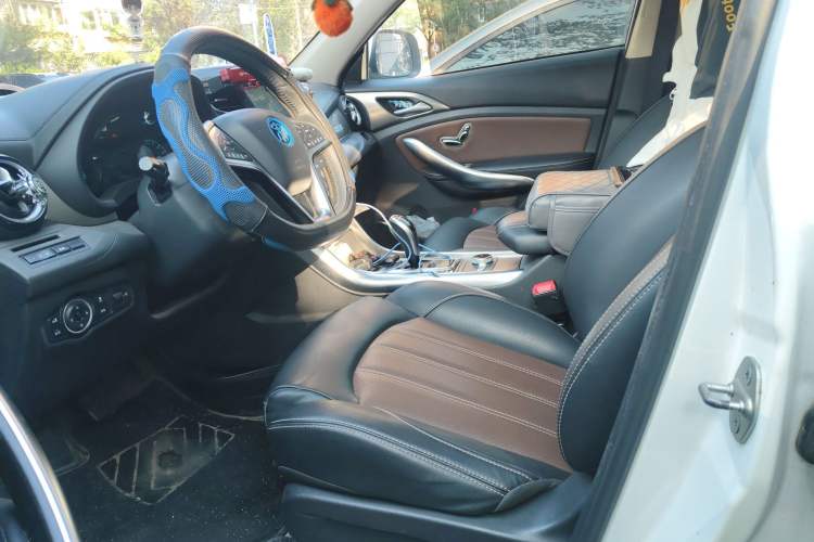 Used BYD Song New Energy 2017 Song EV300 Prestige Model
