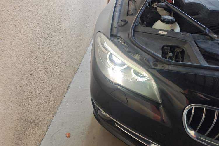 Used BMW 5 Series 2014 525Li Luxury Design Package
