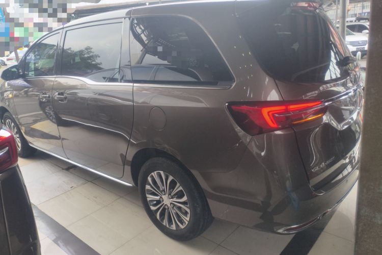 Used Buick GL8 2023 Land Executive Class Comfort Model Exterior 2