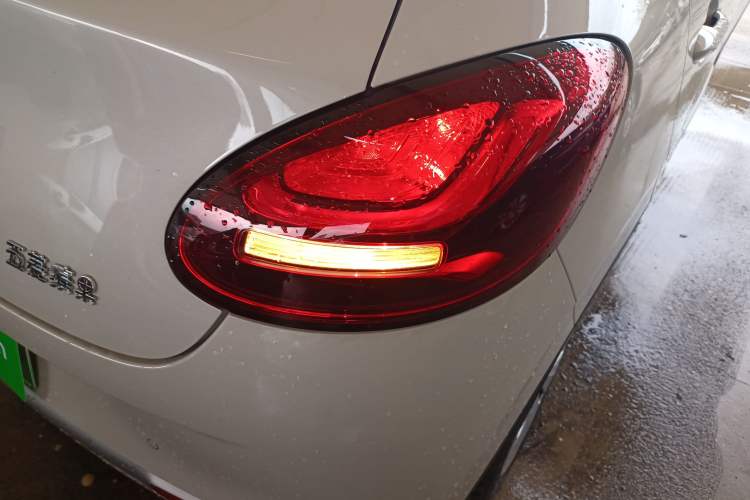 Used Wuling Bingo 2023 203km Light Edition Right Rear Taillight