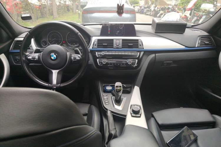 Used BMW 3 Series 2018 320i M Sport Package
