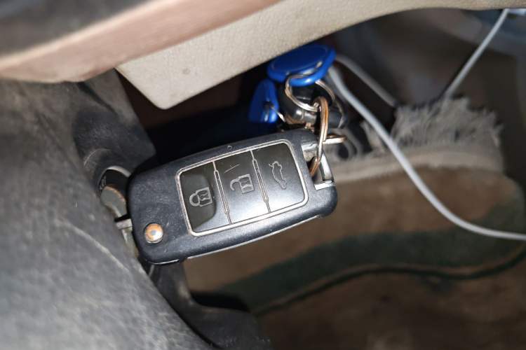 Used FORTHING Lingzhi 2019 Facelifted M5L 1.6L 7-Seater Base Model China VI Standard Vehicle Key