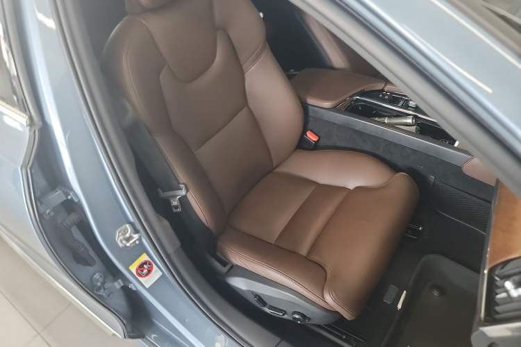 Used Volvo S90 2020 T5 Zhiyuan Luxury Edition
