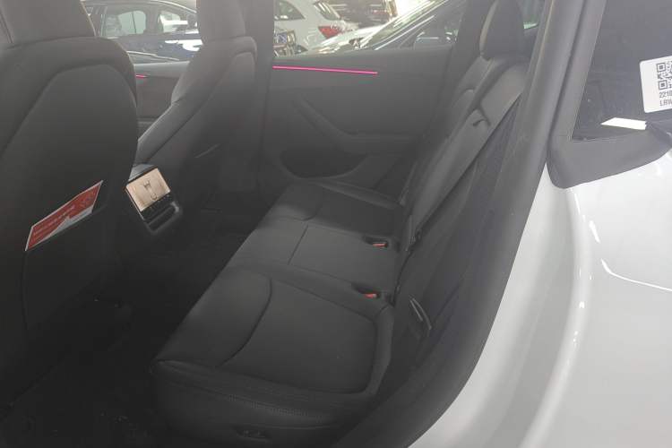 Used Tesla Model Y 2026 Long-Range All-Wheel-Drive Model