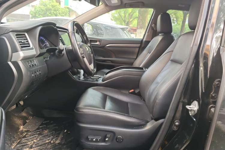 Used Toyota Highlander 2018 2.0T Four-Wheel Drive Supreme Edition 7-Seater China VI Left Front Seat