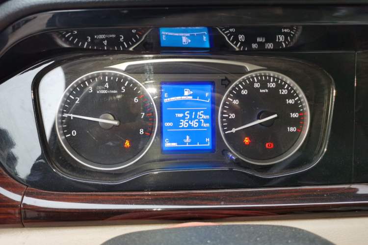 Used CHANGAN KUAYUE Xing V5 2021 1.6L Jinbao Edition Luxury Version DAM16KR Instrument Cluster