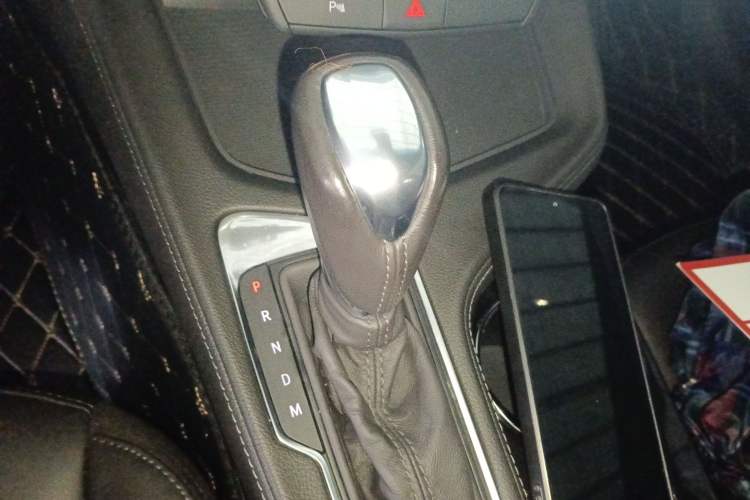 Used Cadillac CT4 2020 28T Fashion Edition Gear Lever