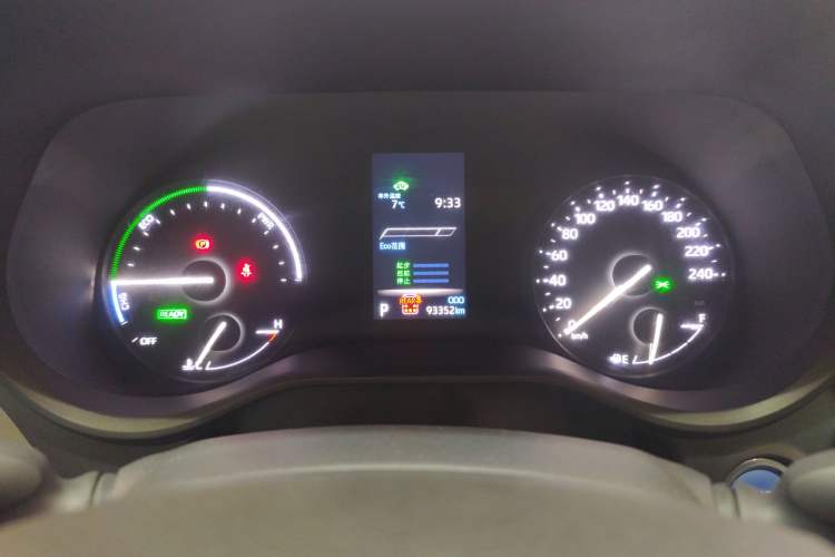 Used Toyota Granvia 2023 2.5L Hybrid Comfort Edition
