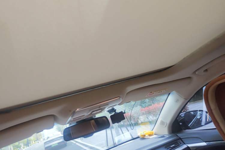 Used Geely Auto Emgrand GT 2015 1.8T Flagship Model Headliner