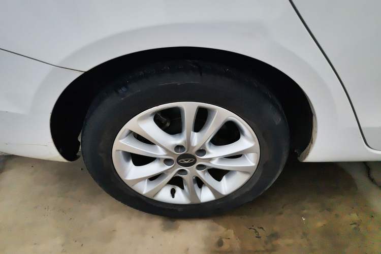 Used Chery Arrizo 7 2013 1.6L Manual Zhi Ling Edition