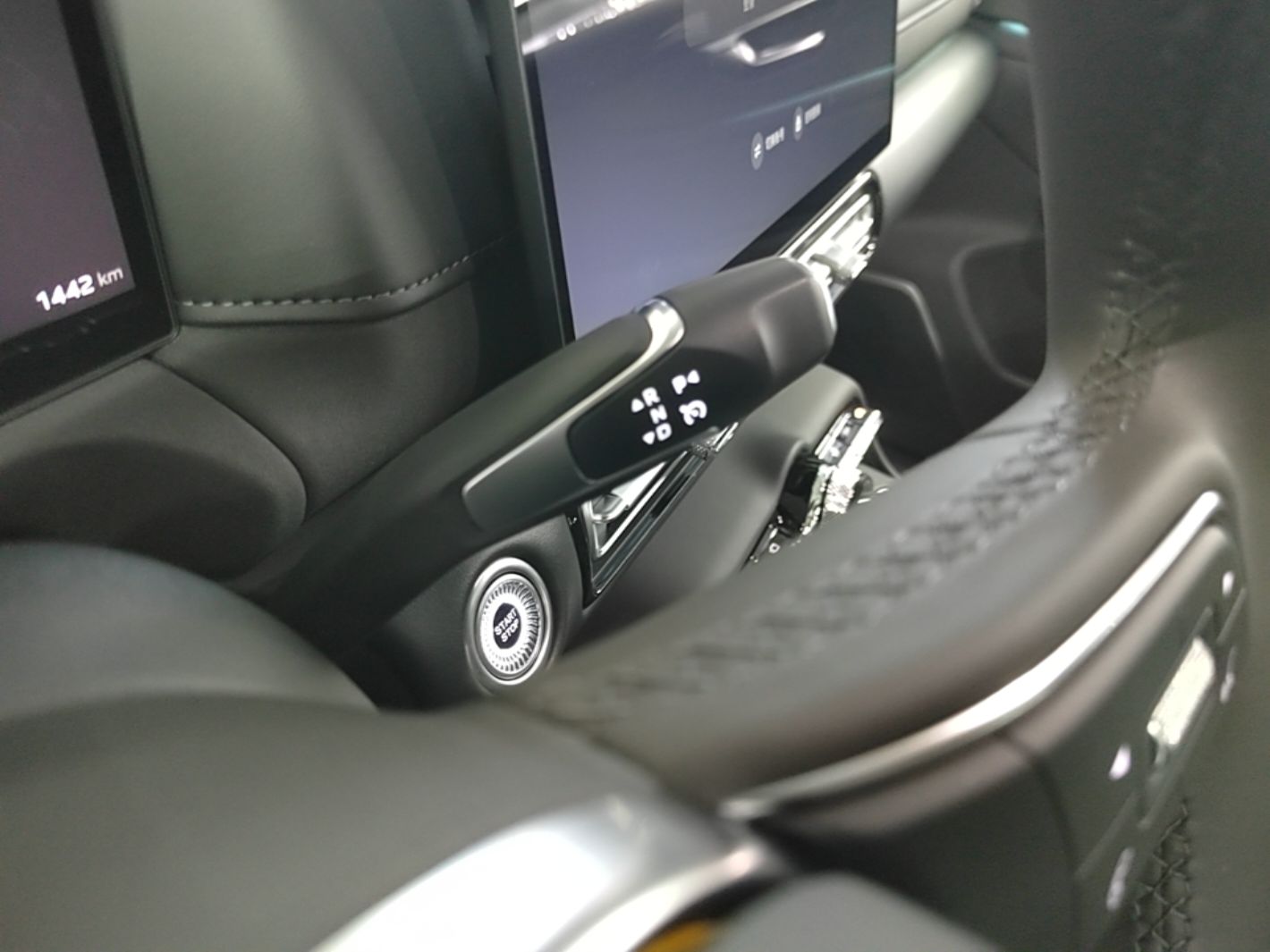 Hongqi HS5 2027 Model 2.0T Four-Wheel Drive QiLing Pro Version — снимка 16