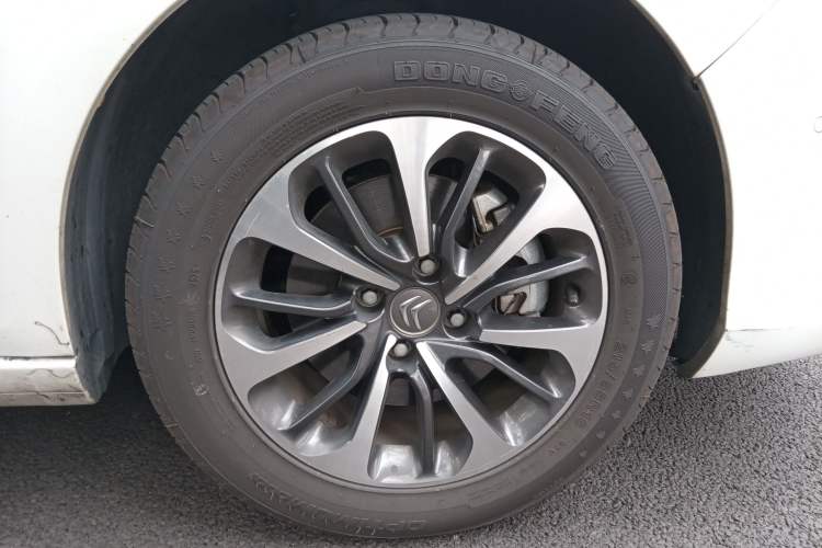 Used Citroen C4L 2016 1.2T Automatic Elite Model Right Front Wheel Hub