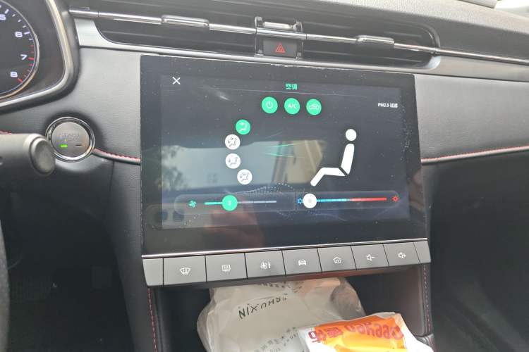 Used MG 6 2021 1.5T Automatic Lingchao Edition Audio And AC Panel