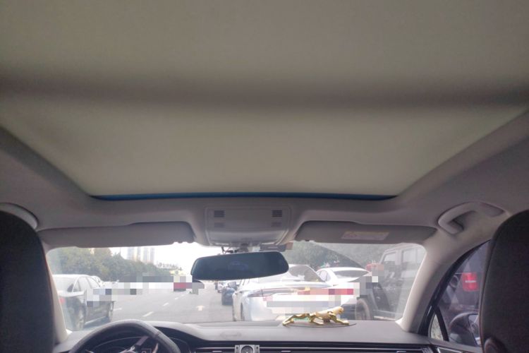 Used Volkswagen Magotan 2018 330TSI DSG Luxury Model Headliner